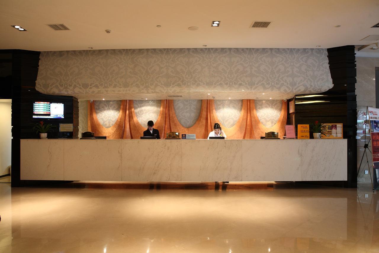 莫泰268 厦门火车站店酒店 外观 照片